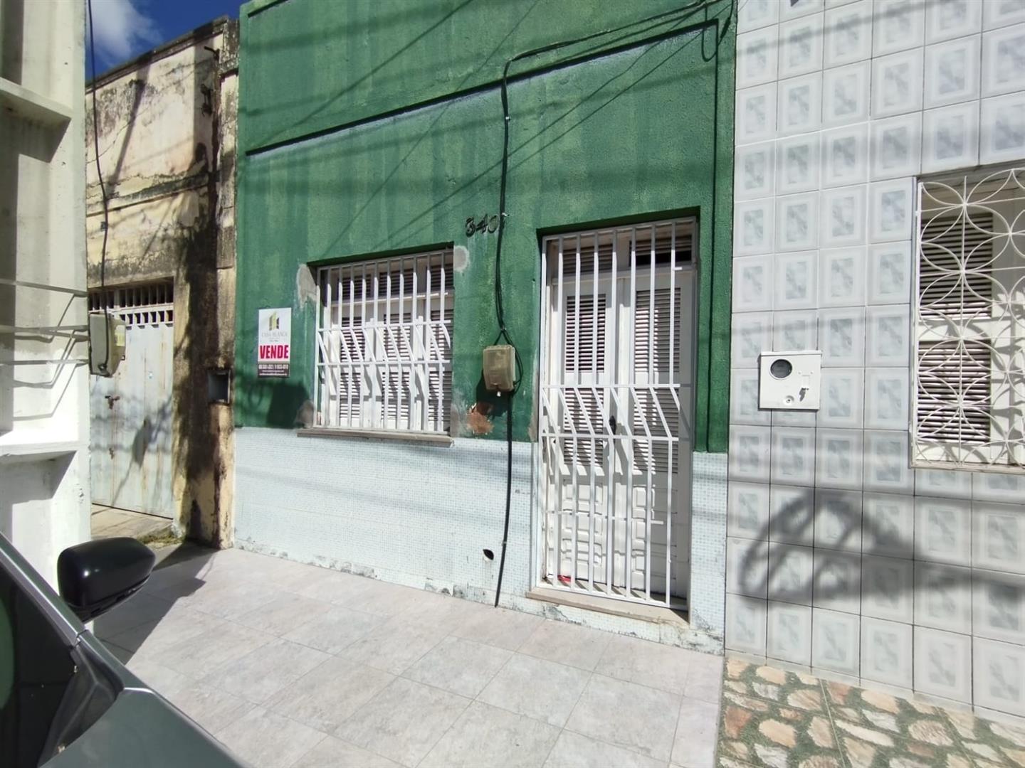 CASA A VENDA NO BAIRRO CENTRO RUA 15 DE NOVEMBRO