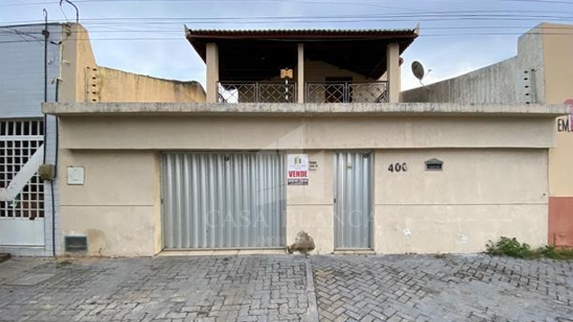CASA AMPLA DUPLÉX RESIDENCIAL