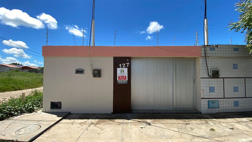 CASA - RUA AVENIDA DOS QUIXELOS 127