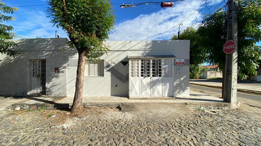 CASA - TRAVESSA ENGENHEIRO BARRETO, 111 , PARANÁ