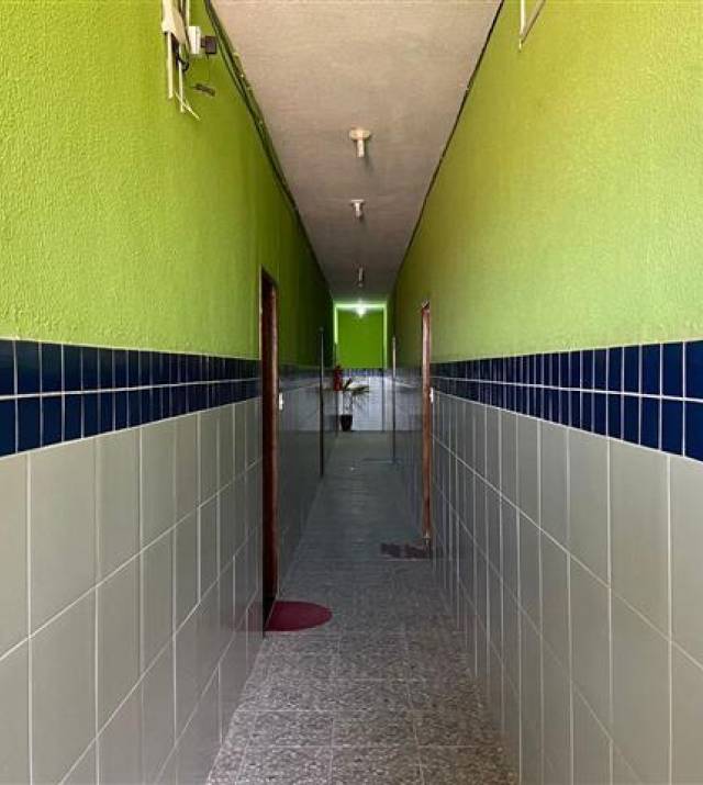 APGCARLAO05.jpeg