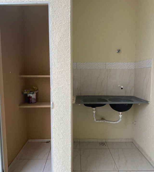 RUA11719TBELLA011.jpeg