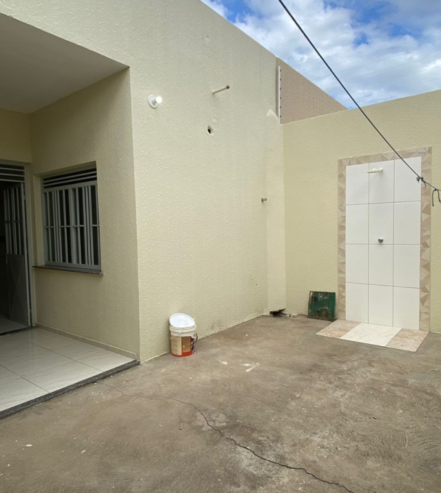RUA11719TBELLA012.jpeg