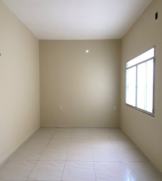 RUA11719TBELLA08.jpeg